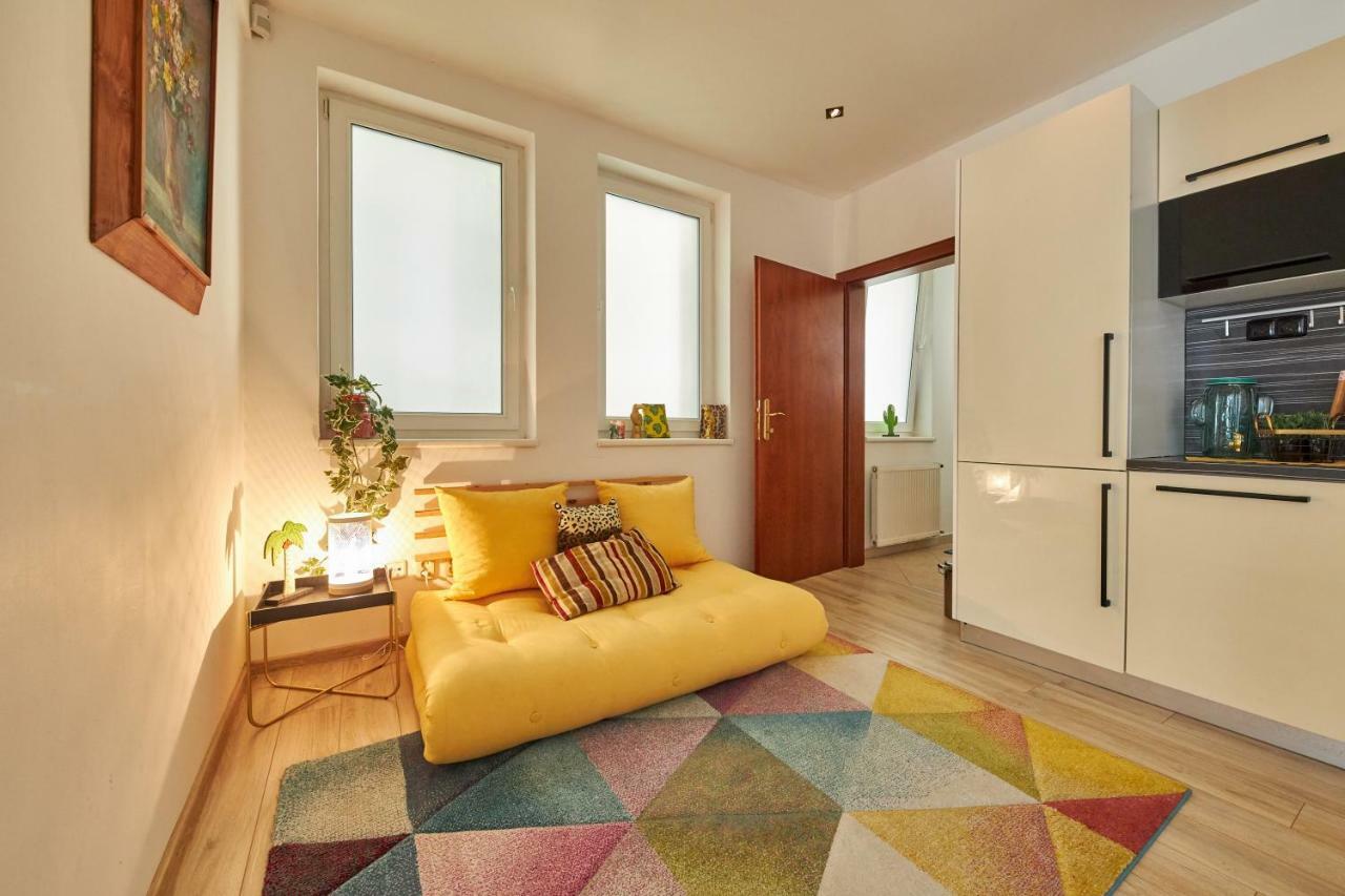 Pineapple Apartment Братислава Екстер'єр фото